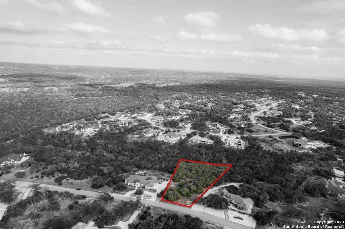 1.45 acres in Comal County - photo 10
