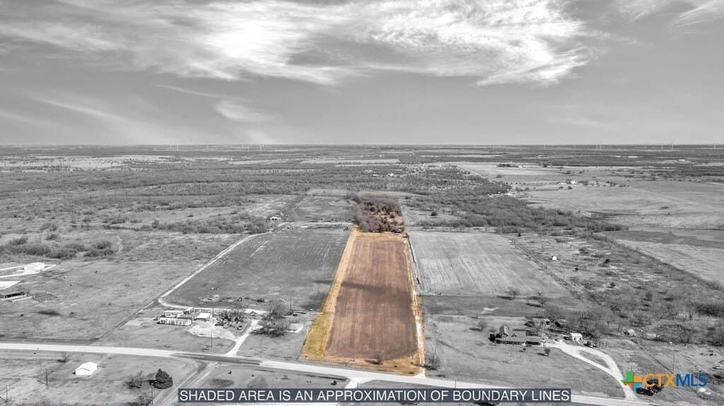 17 acres in McLennan County gallery image 2