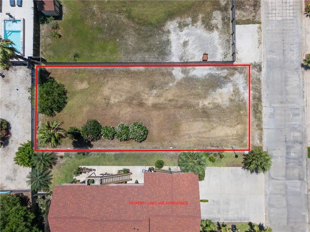 0.13 acres in Nueces County - photo 12