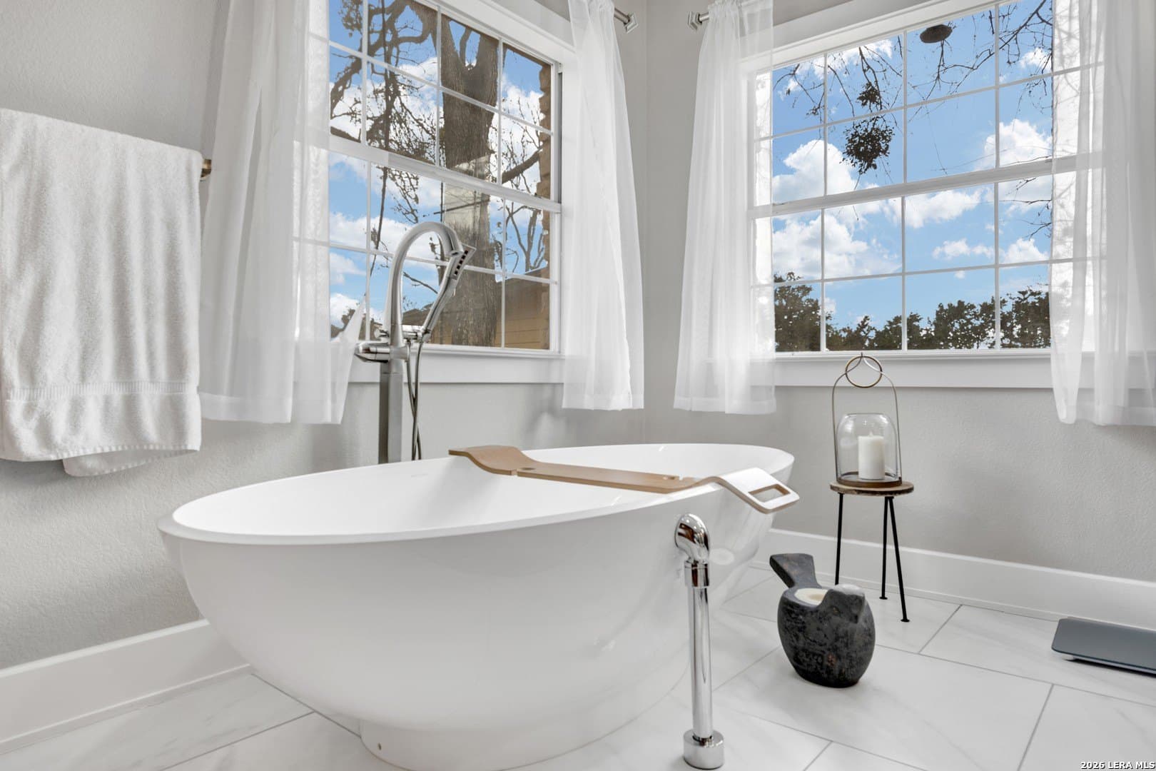 10.27 acres in Burnet County gallery image 2