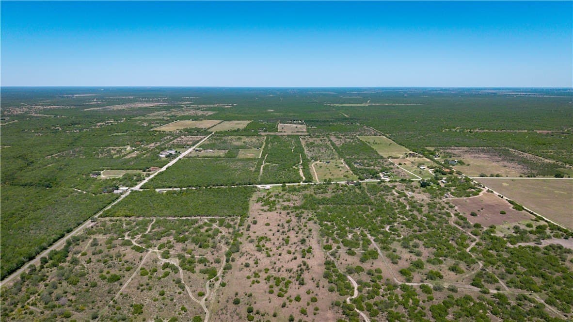6.02 acres in Jim Wells County gallery image 4