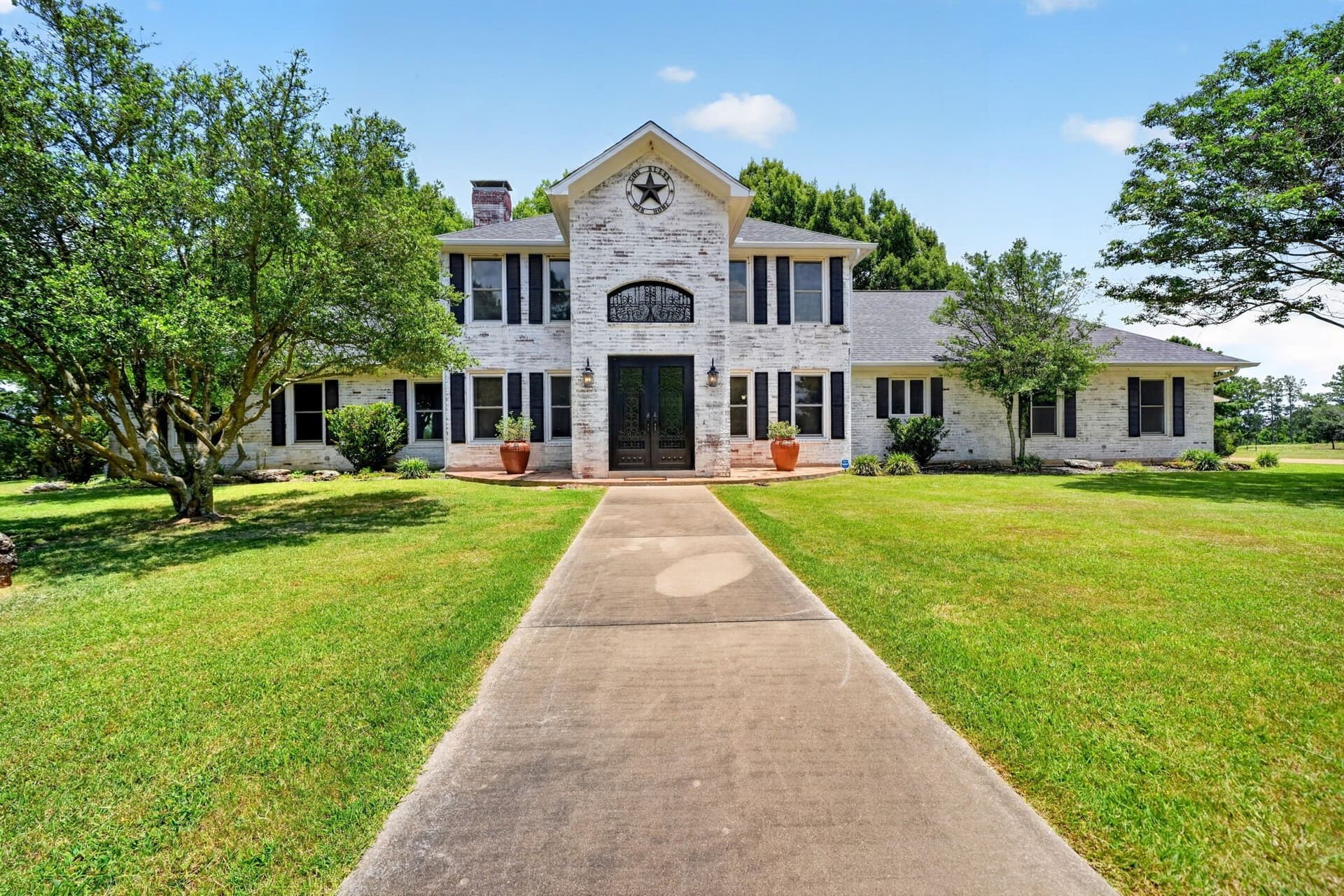 12.5 acres in Henderson County gallery image 4