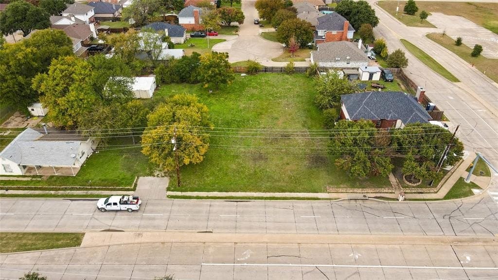 1 acres in Dallas County