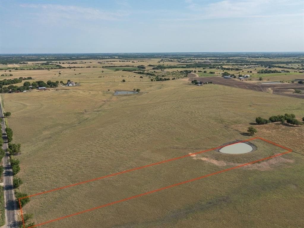 2.64 acres in Ellis County