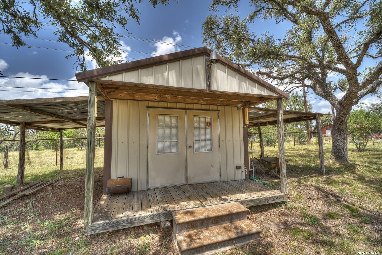 1 acres in Real County - photo 8