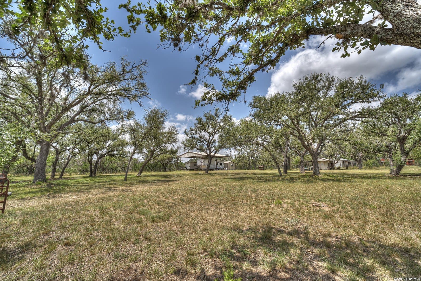 1 acres in Real County