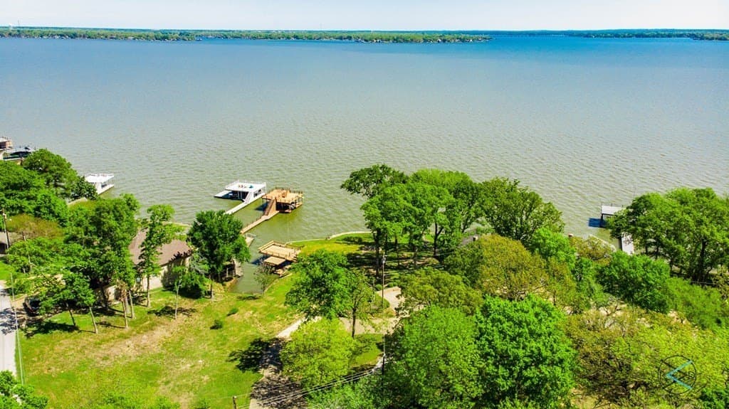 0.4 acres in Henderson County featured view