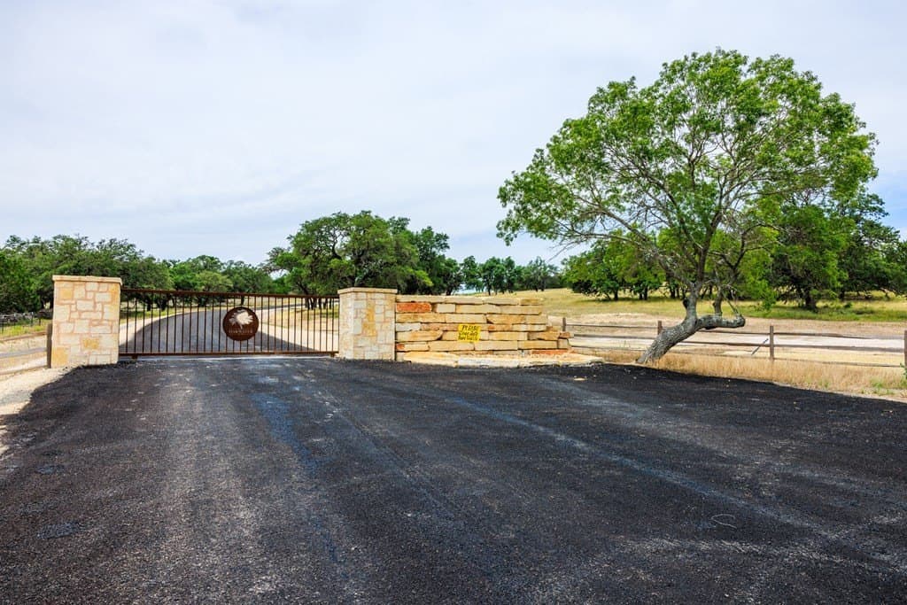 3.54 acres in Gillespie County - photo 2