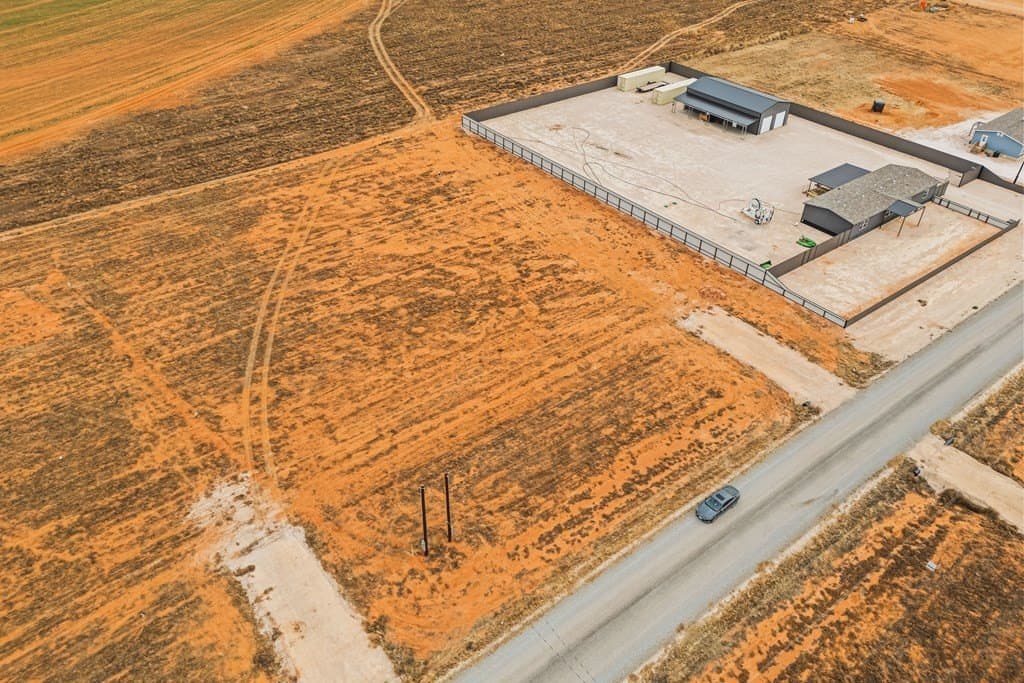 1.38 acres in Gaines County gallery image 3