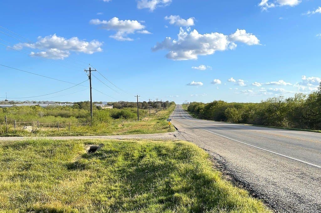 111 acres in Gonzales County - photo 15
