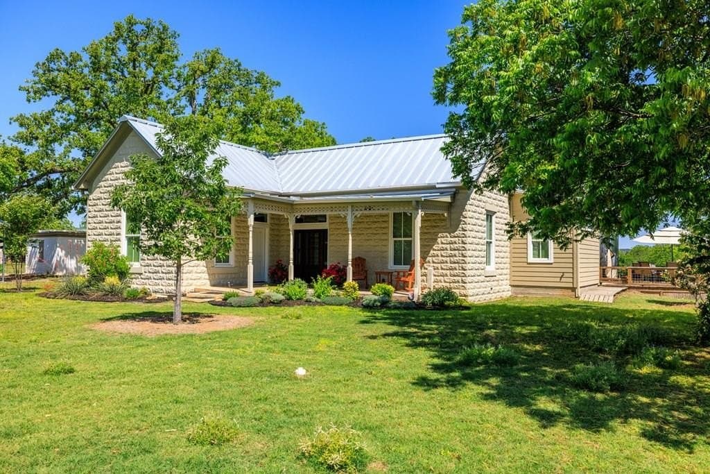 20.3 acres in Gillespie County