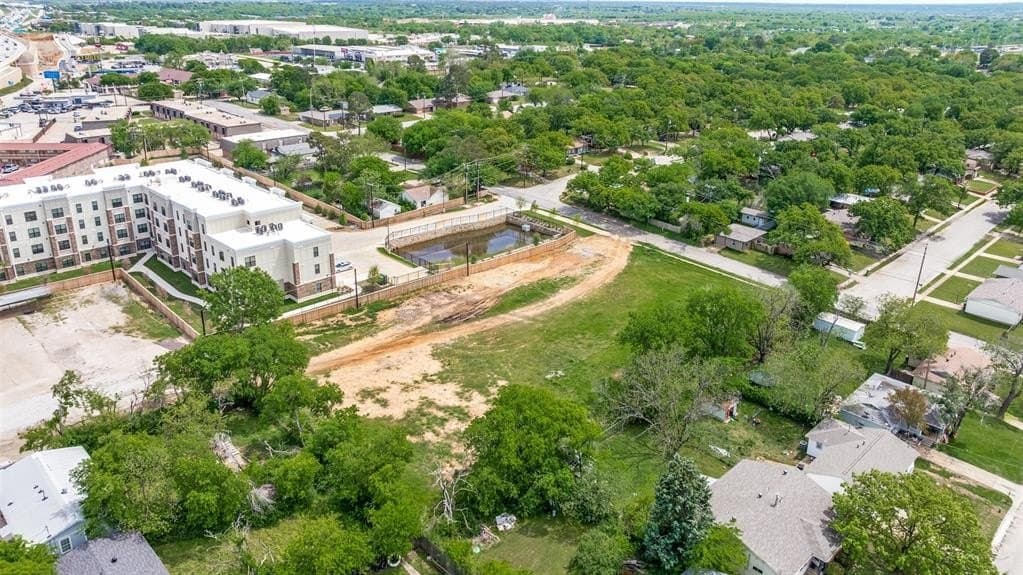 1.21 acres in Denton County gallery image 3