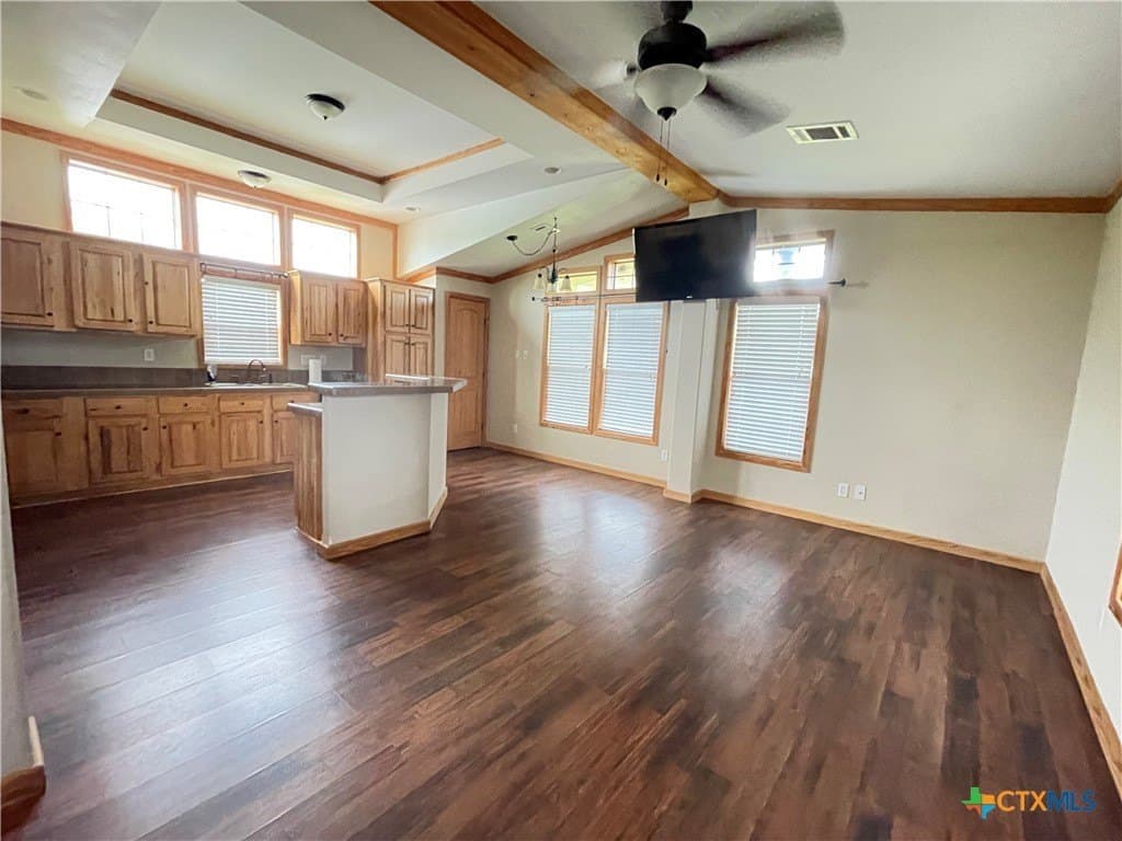 10 acres in Victoria County featured view