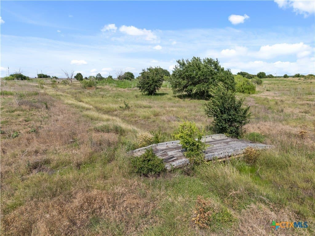 10.01 acres in McLennan County - photo 6