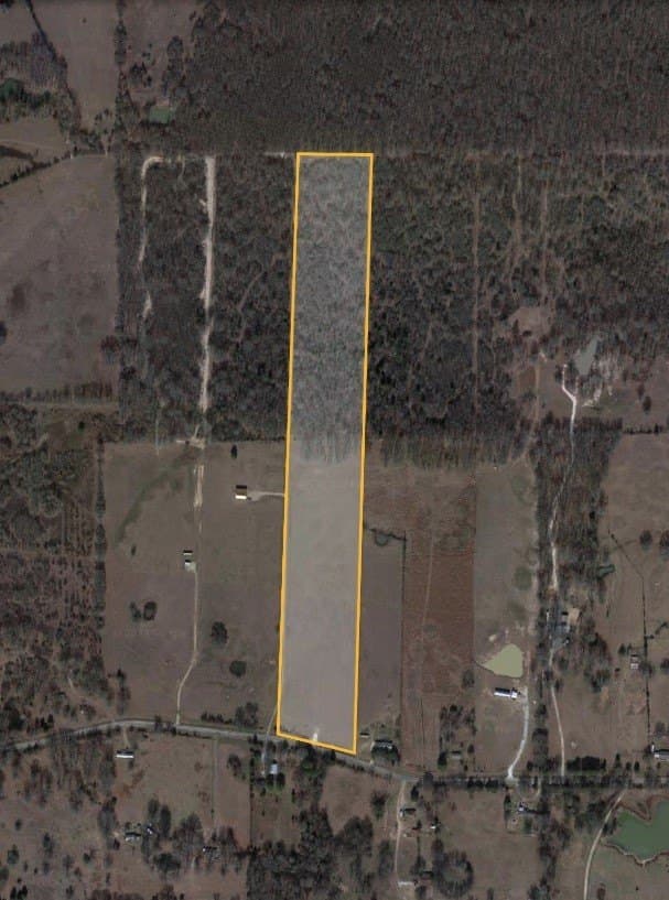 21.71 acres in Titus County - photo 2