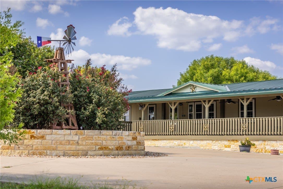 84.32 acres in Lampasas County