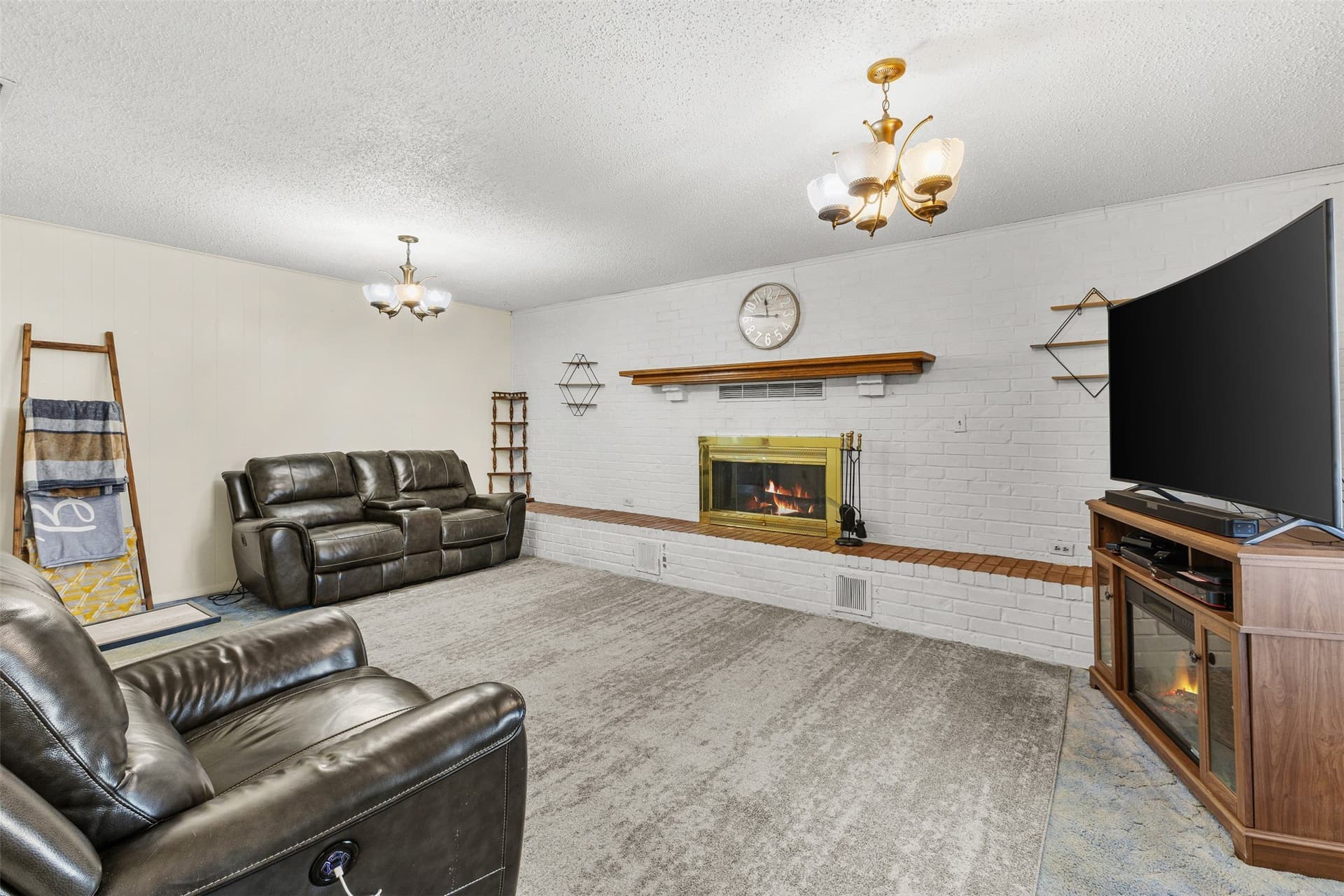 10 acres in Hopkins County - photo 4
