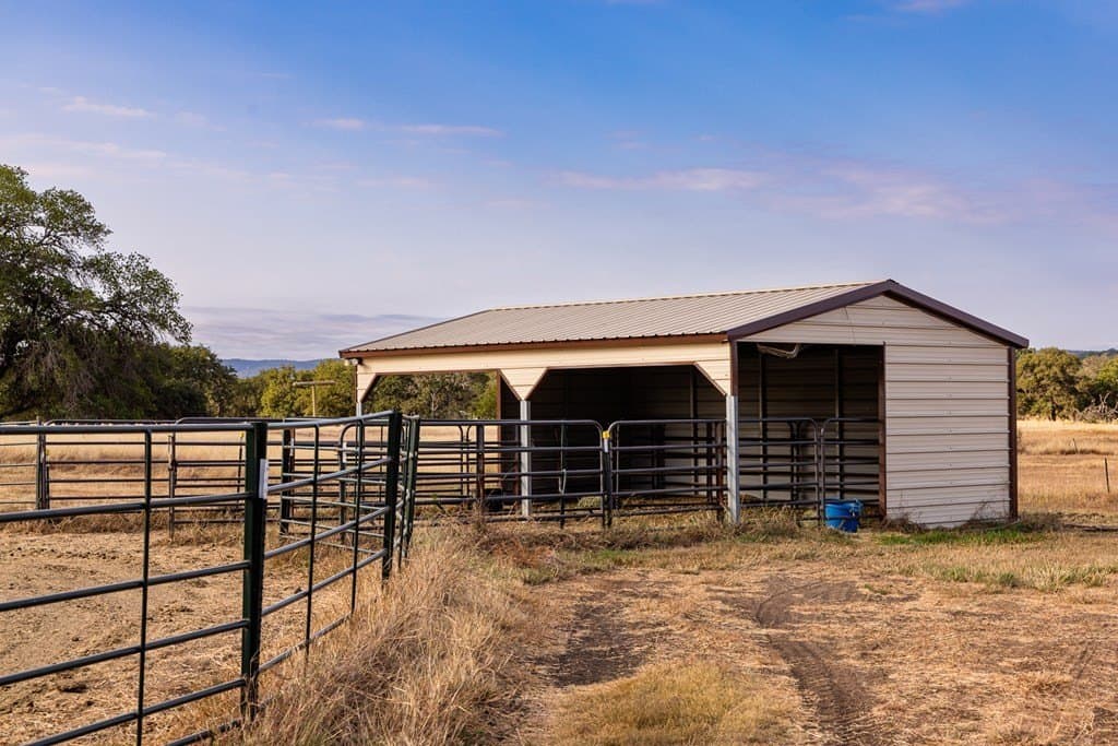 17.65 acres in Bandera County - photo 35