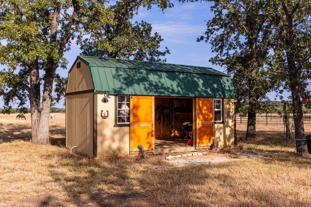 17.65 acres in Bandera County - photo 38