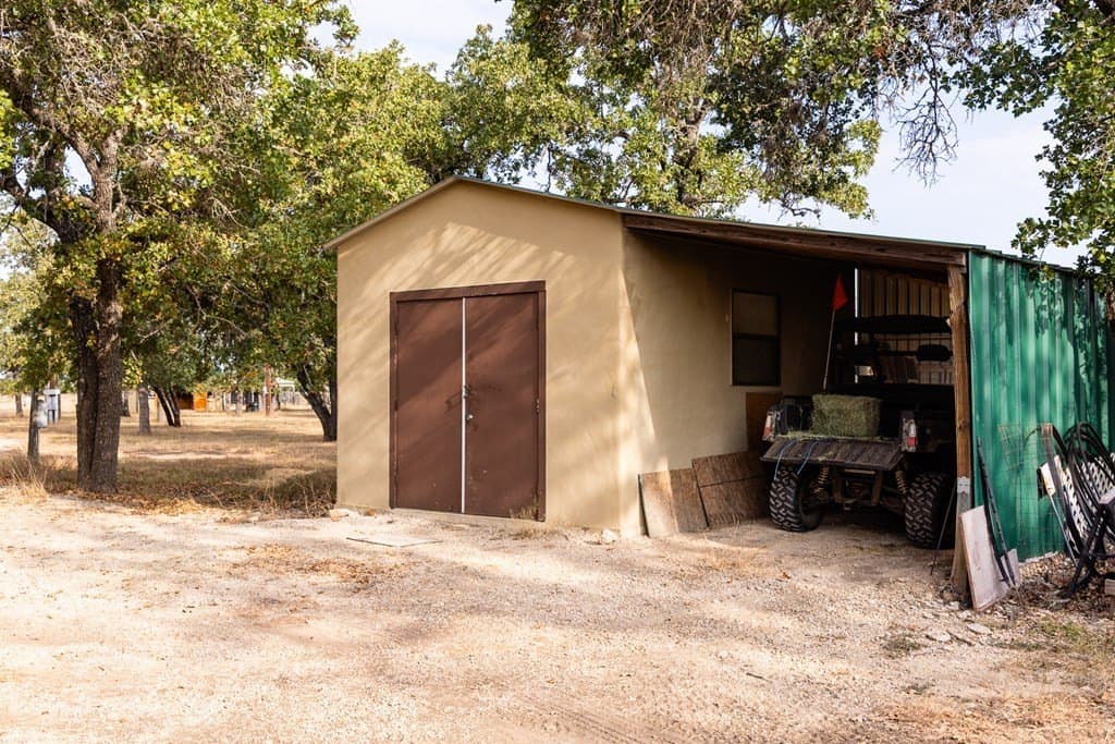 17.65 acres in Bandera County - photo 40
