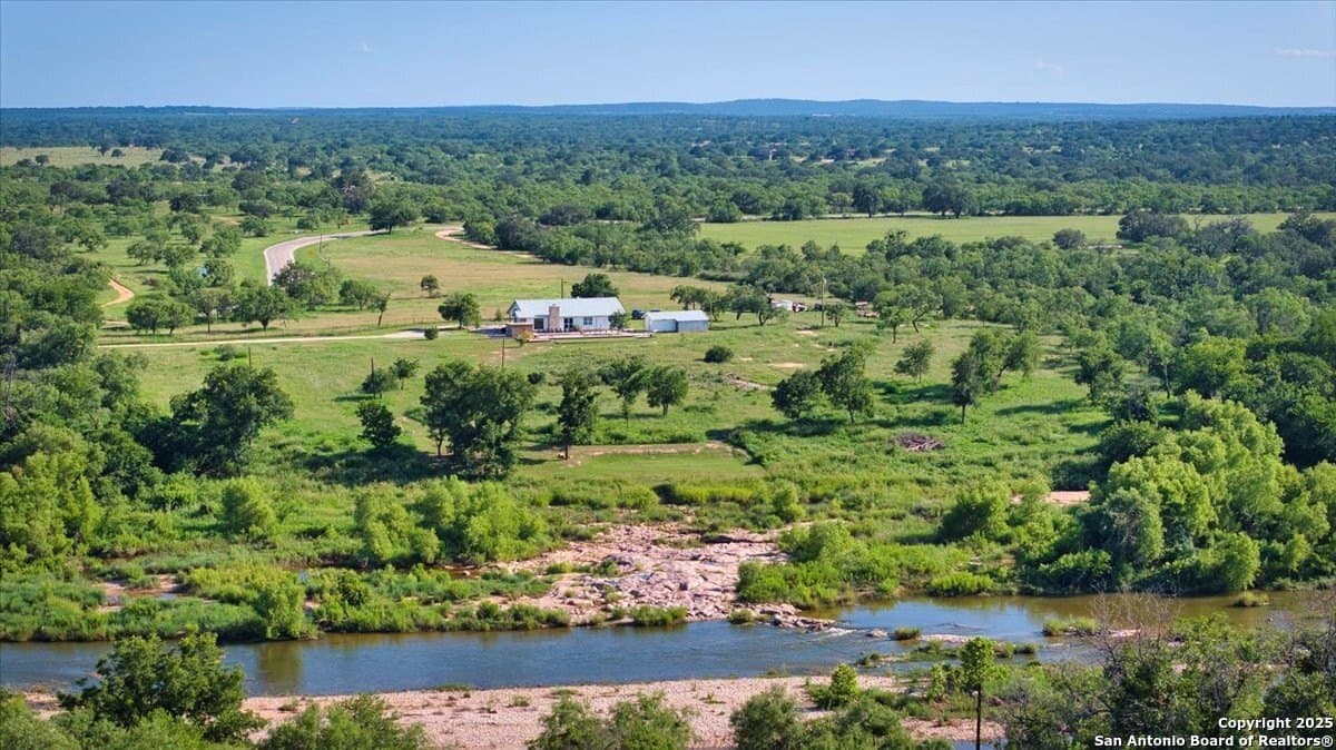 13.3 acres in Llano County