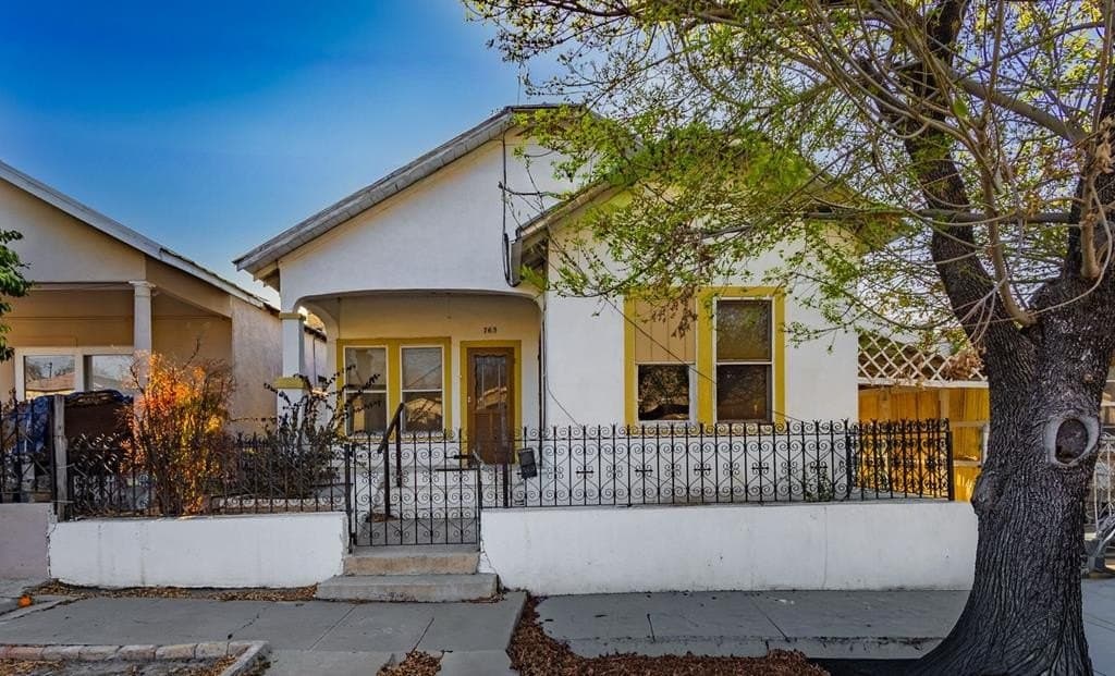 5,700 acres in Maverick County gallery image 2