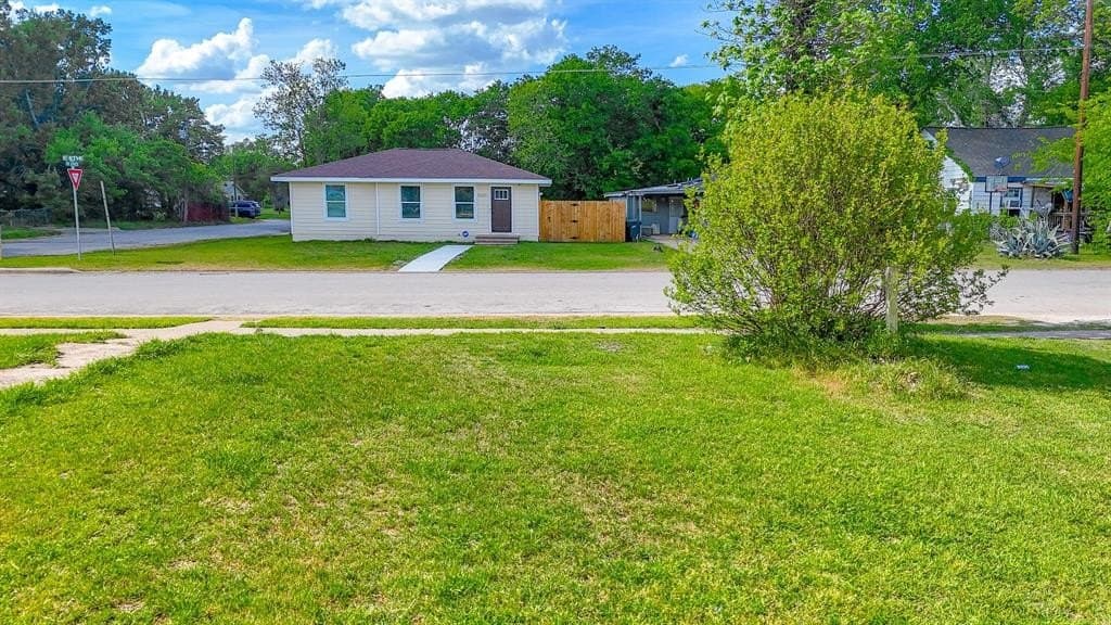 0.1 acres in Navarro County gallery image 4