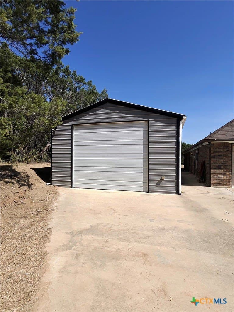 10 acres in Bell County - photo 5