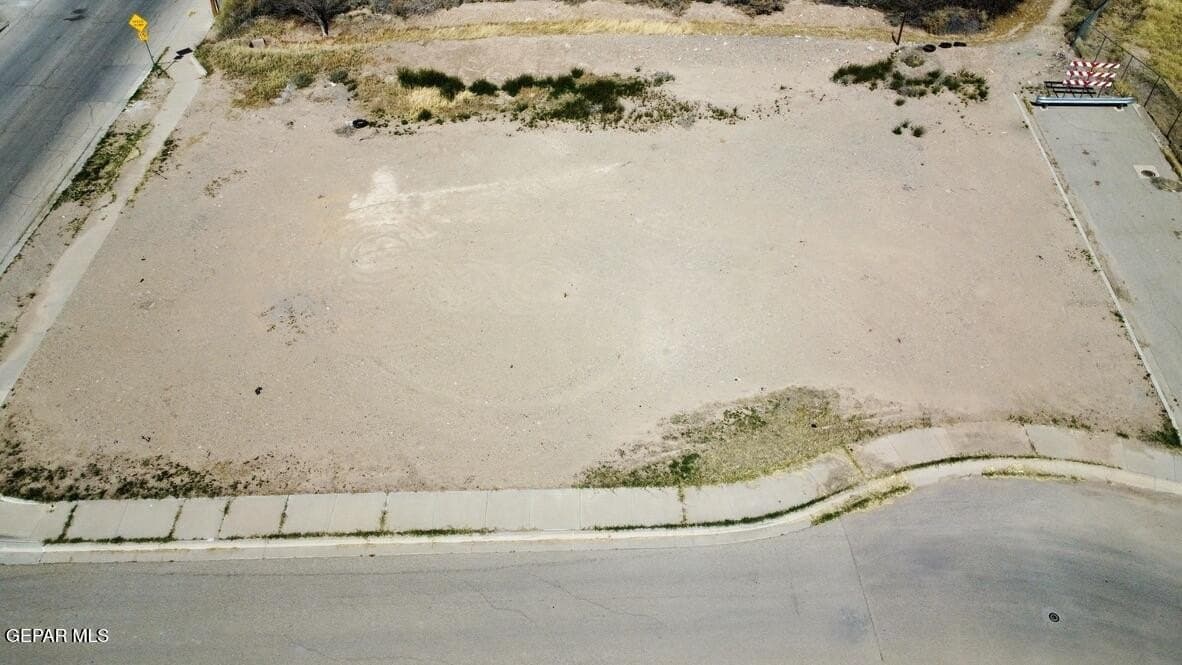 0.31 acres in El Paso County gallery image 3