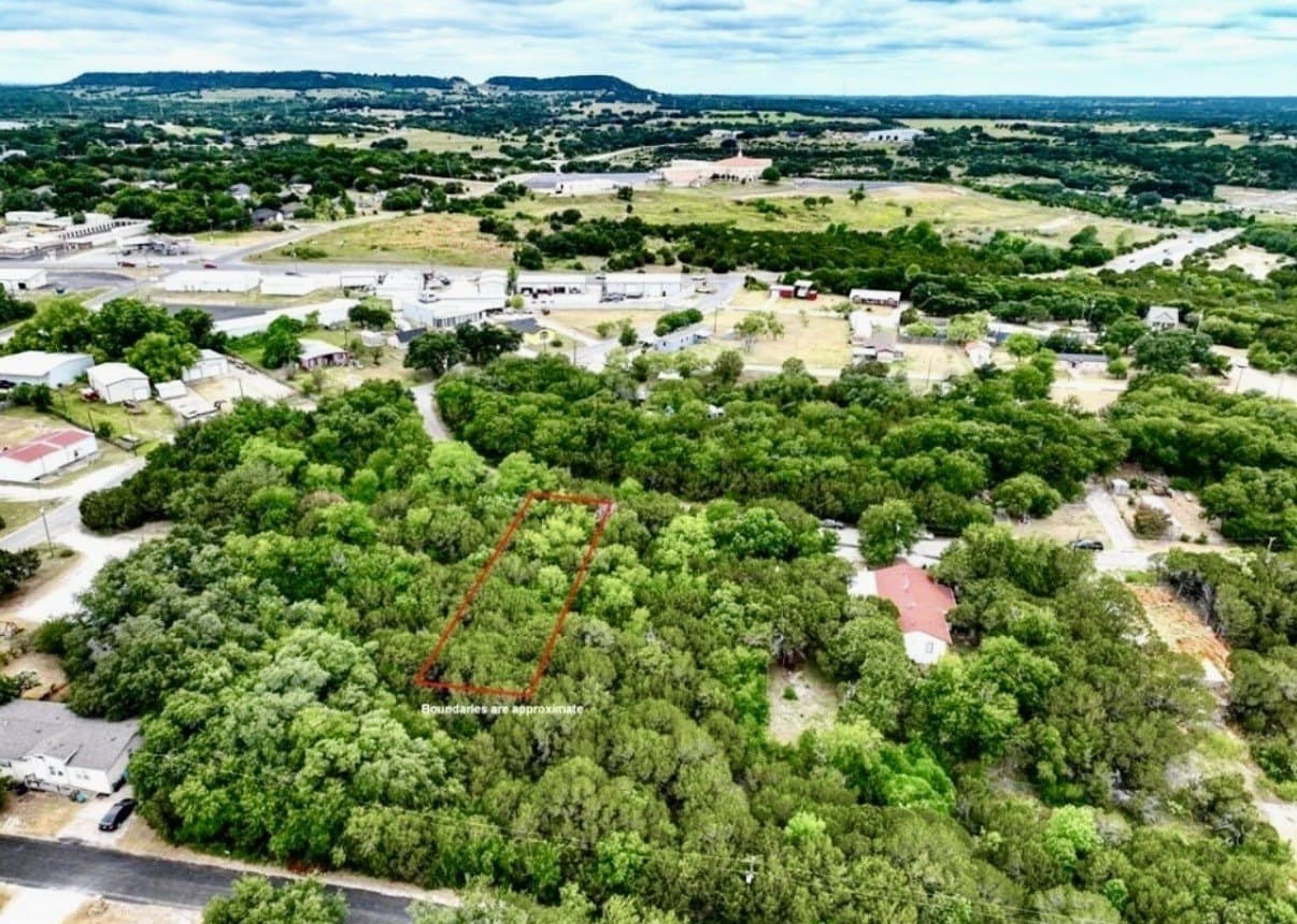 0.29 acres in Hood County - photo 9