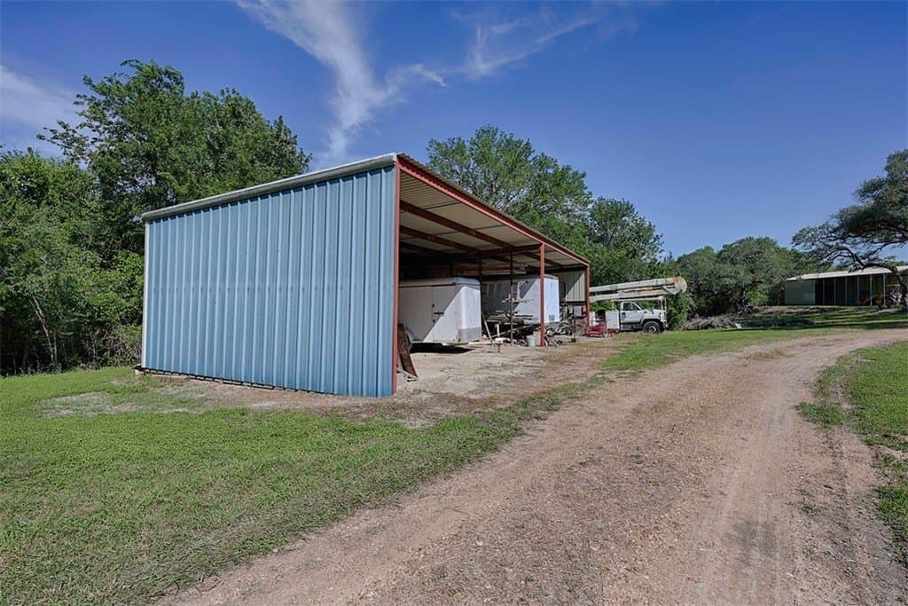 3.85 acres in Fayette County - photo 14