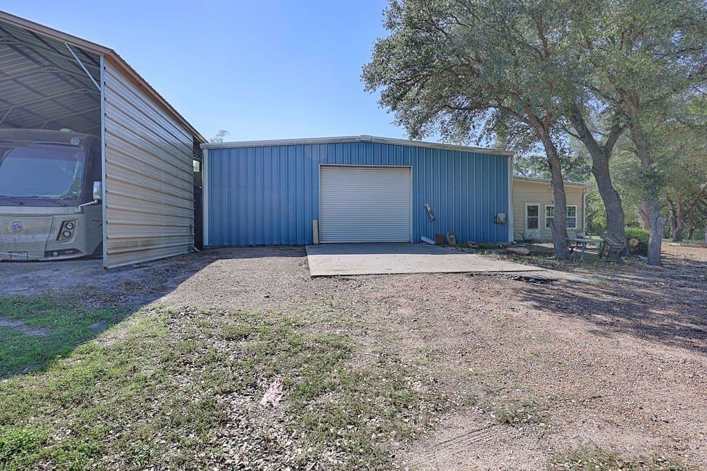 3.85 acres in Fayette County - photo 7
