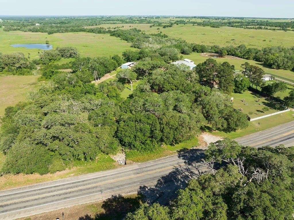 3.85 acres in Fayette County - photo 30