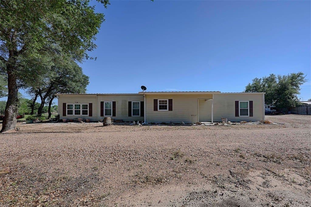 3.85 acres in Fayette County - photo 17