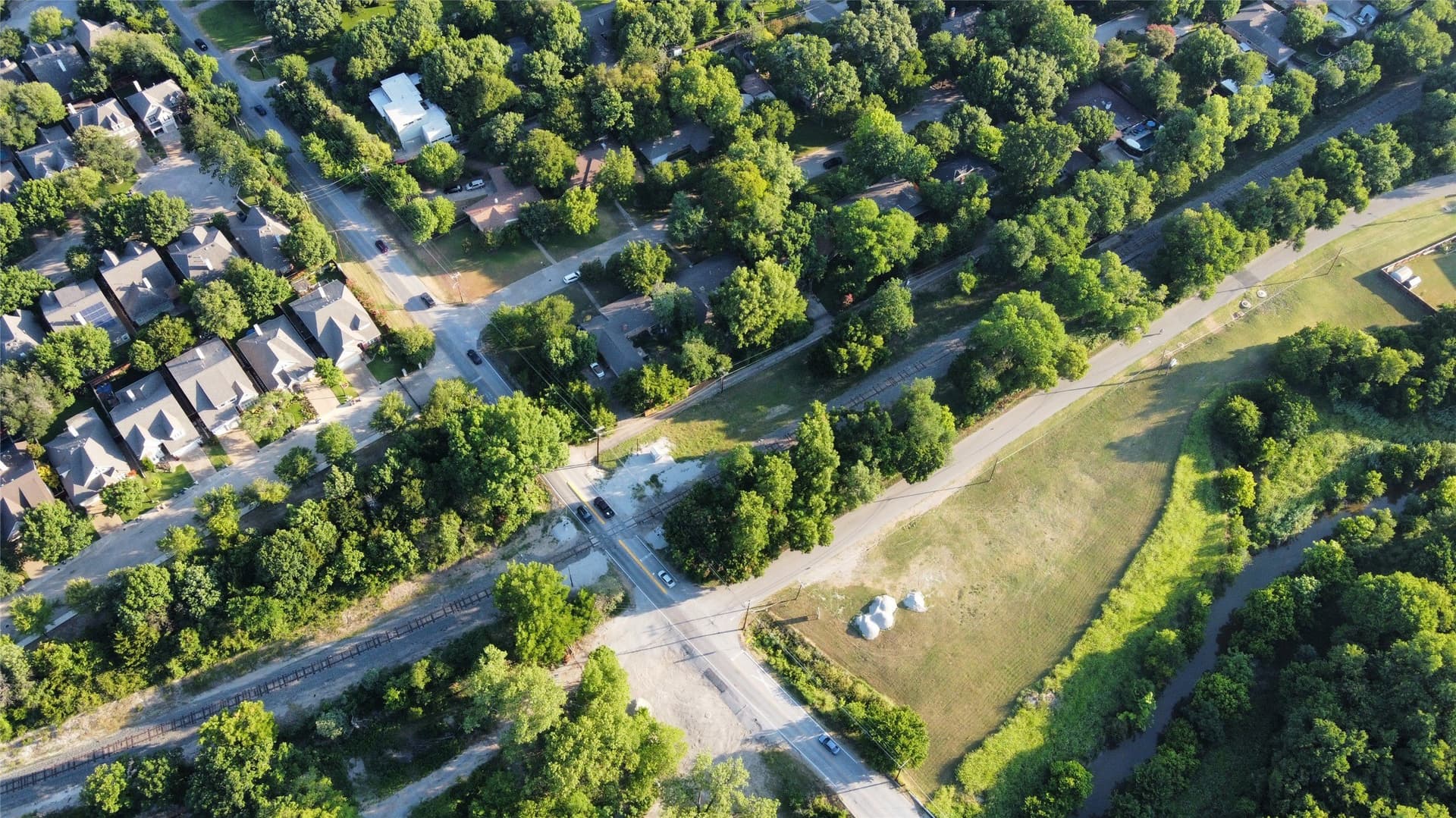 1.8 acres in Dallas County gallery image 4