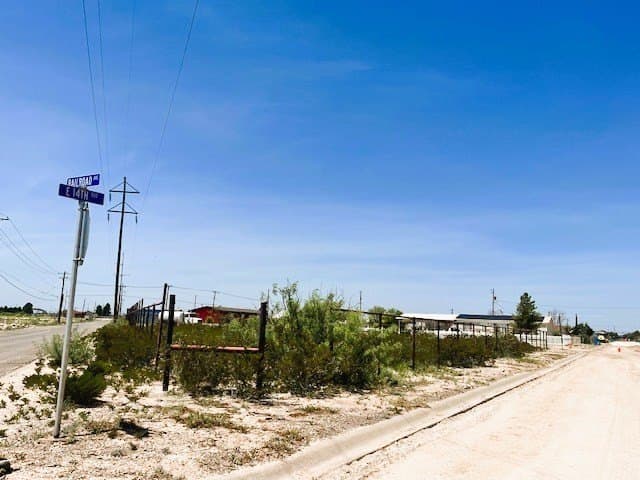 0.26 acres in Pecos County gallery image 4