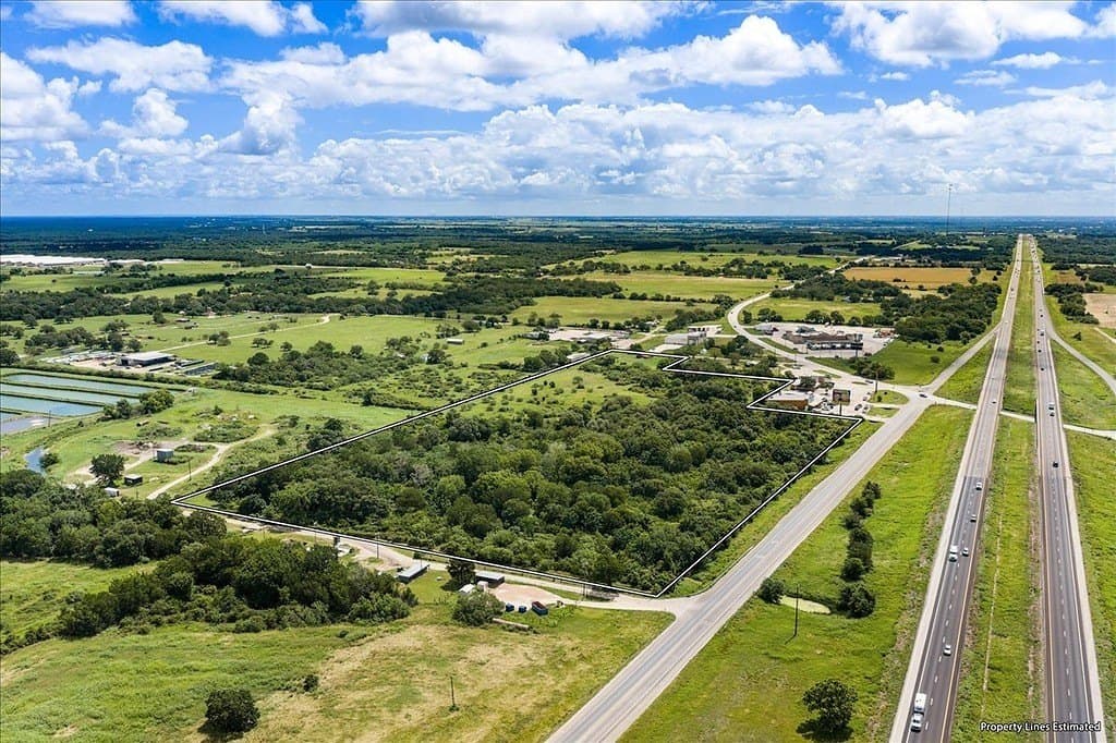 21.8 acres in Fayette County