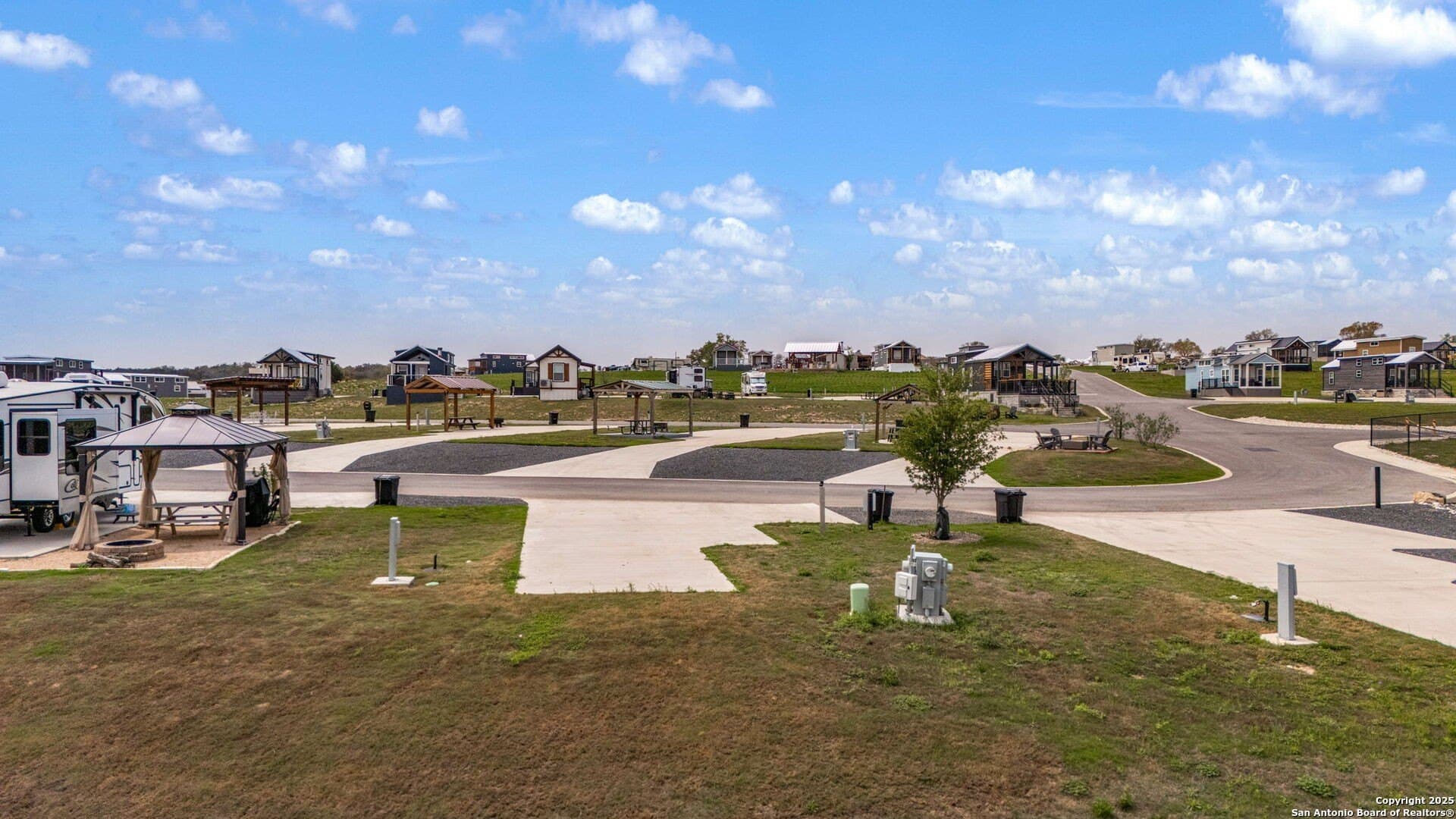 0.1 acres in Gillespie County - photo 6