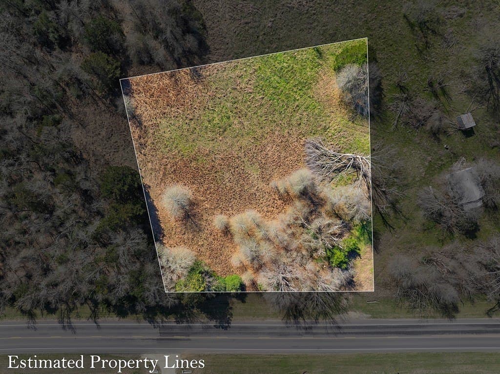 1 acres in Milam County gallery image 2