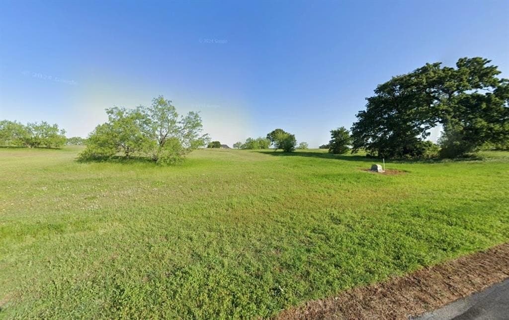 1.06 acres in Navarro County gallery image 2