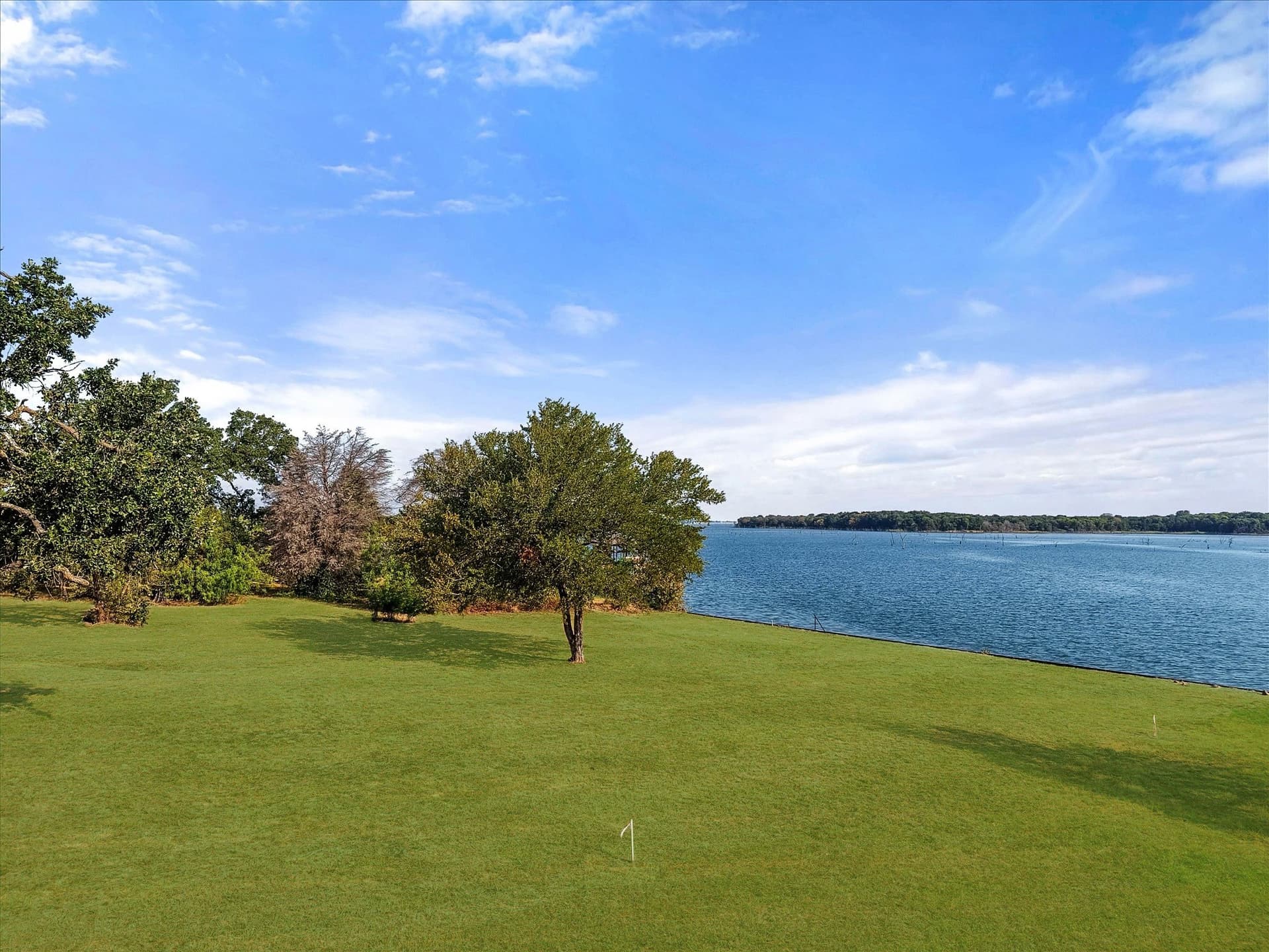 0.75 acres in Navarro County - photo 3