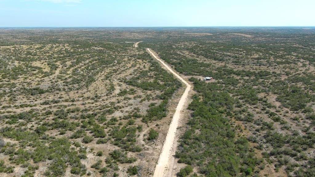 327.44 acres in Val Verde County