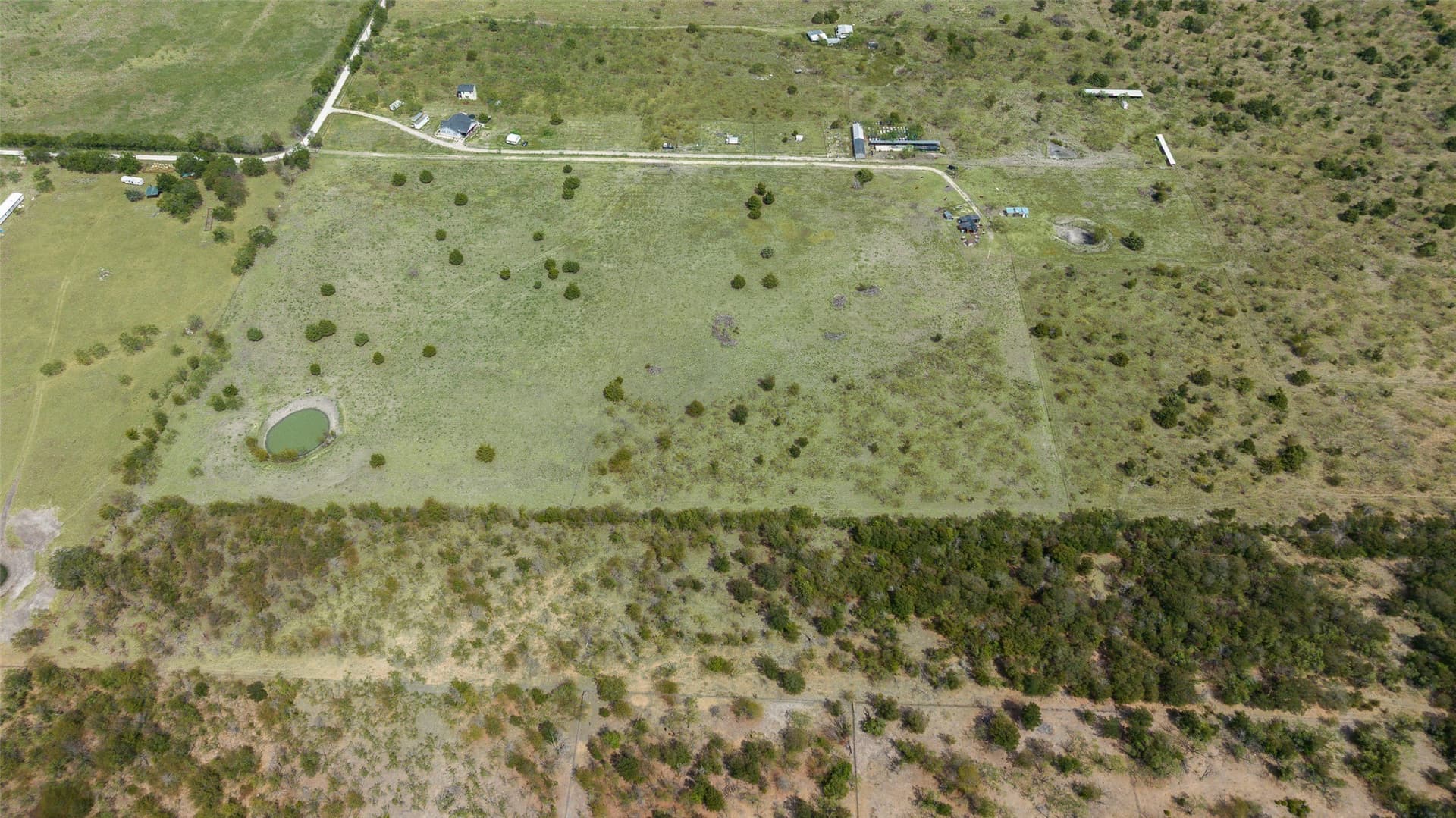 33.65 acres in Navarro County - photo 3