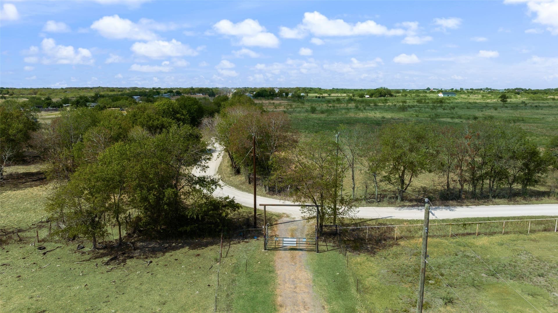 33.65 acres in Navarro County - photo 12