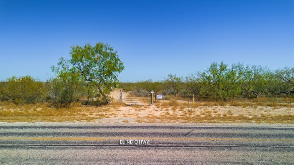 2.7 acres in Maverick County - photo 13