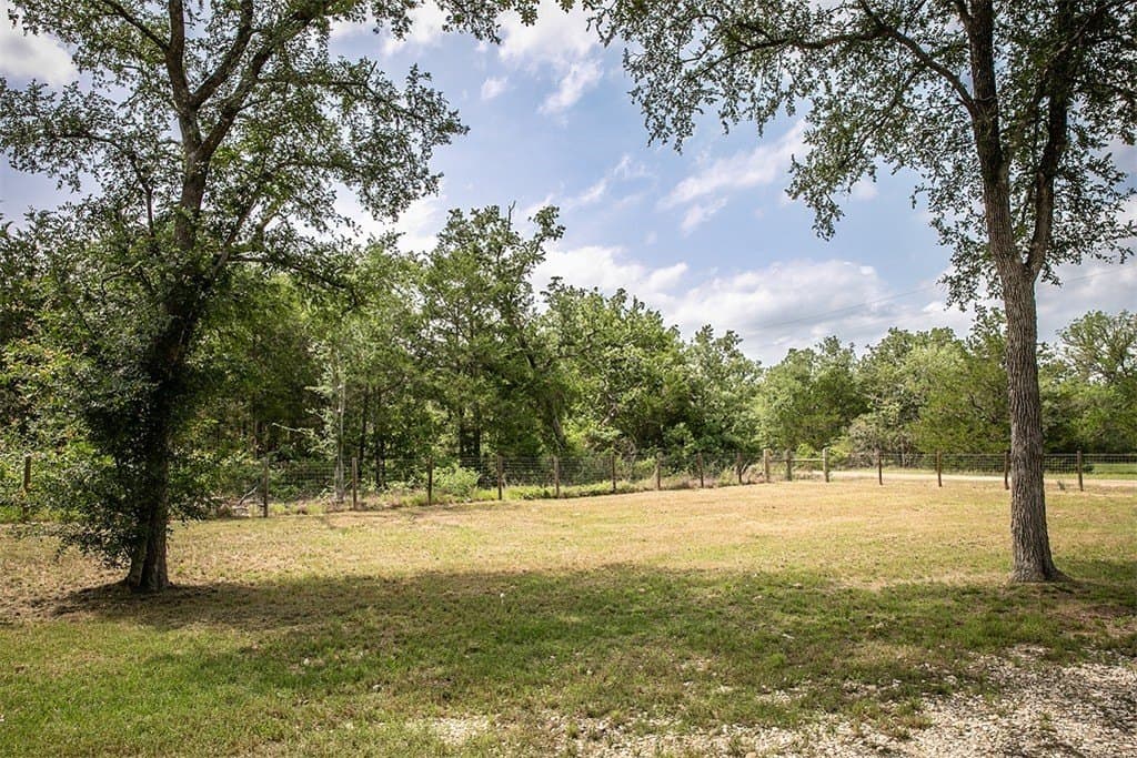 0.58 acres in Burleson County - photo 21