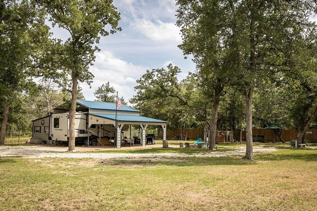 0.58 acres in Burleson County gallery image 2