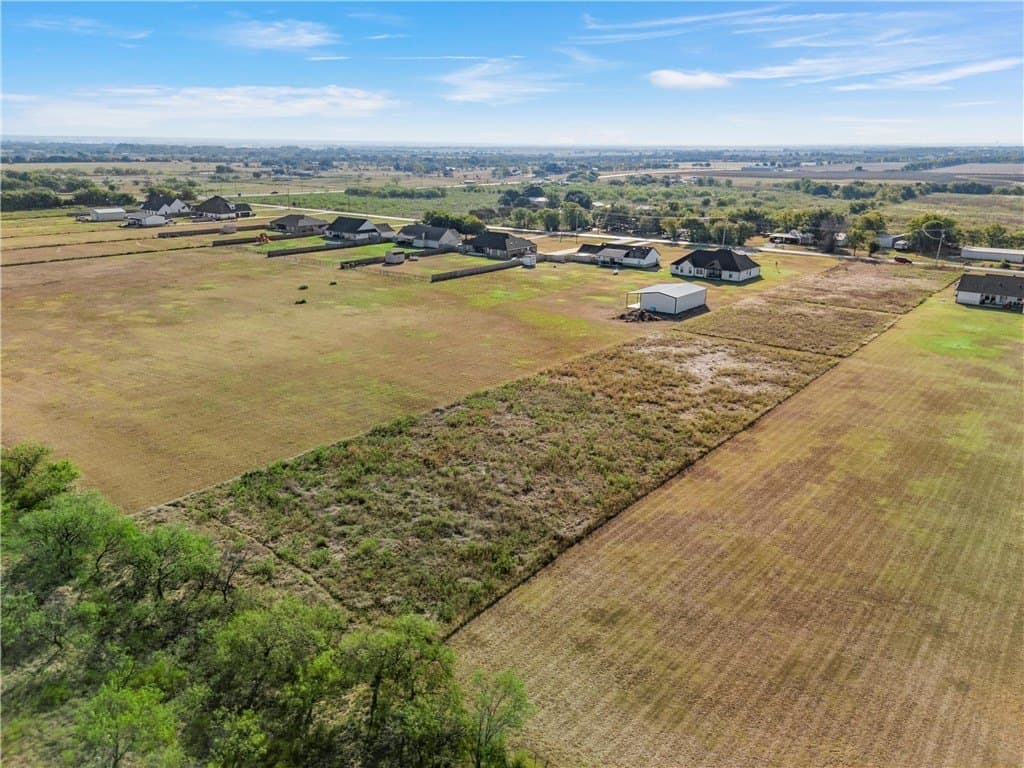 2.28 acres in McLennan County - photo 8