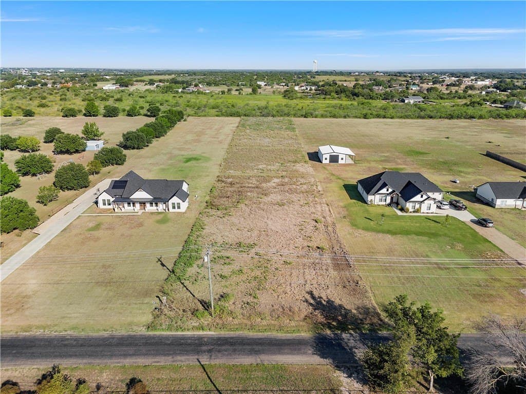2.28 acres in McLennan County - photo 4