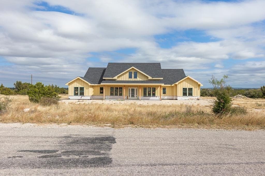 10 acres in Tom Green County
